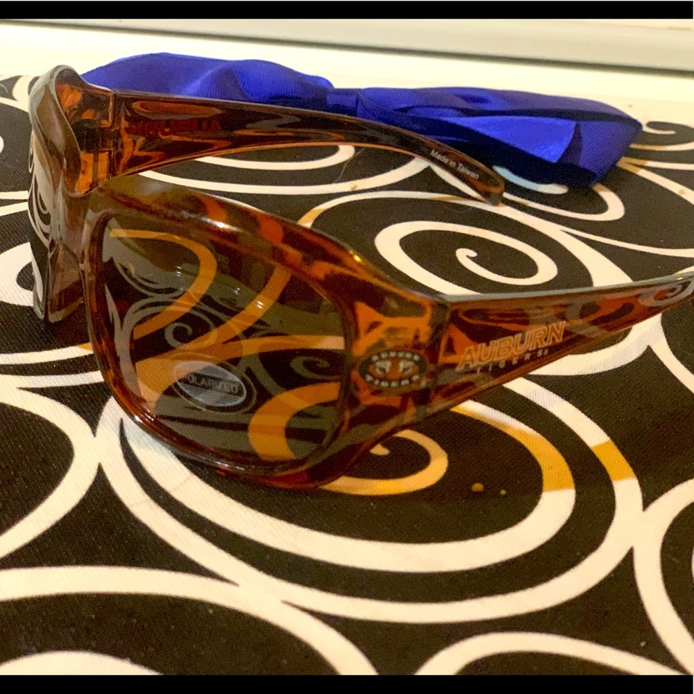 Auburn women’s sunglasses